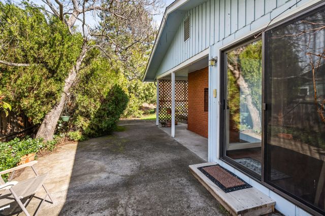 349 Tudor Street, Ashland, OR 97520