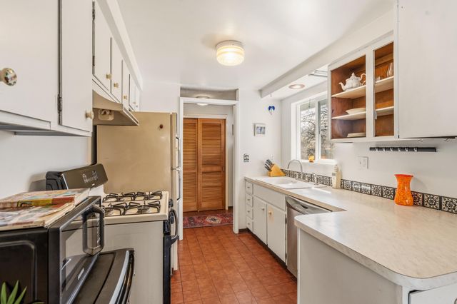 349 Tudor Street, Ashland, OR 97520