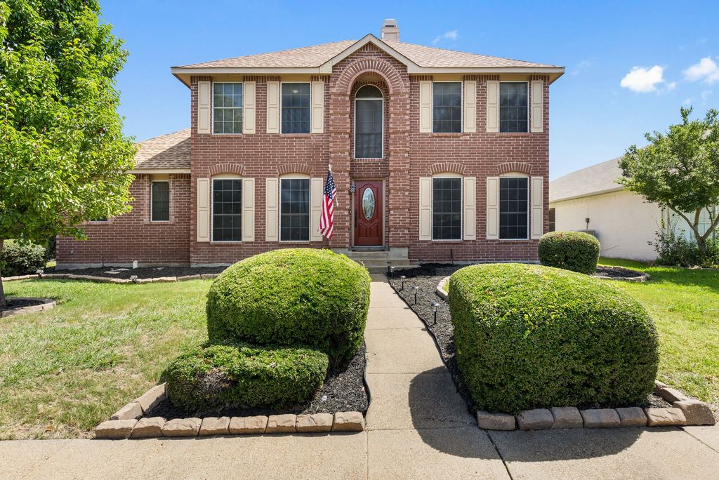 2726 Kingsbury Drive, Garland, TX 75040