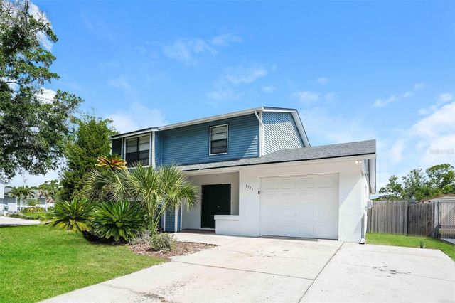 8229 MALVERN CIRCLE, Tampa, FL 33634