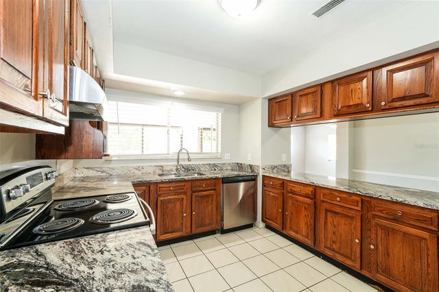 8229 MALVERN CIRCLE, Tampa, FL 33634