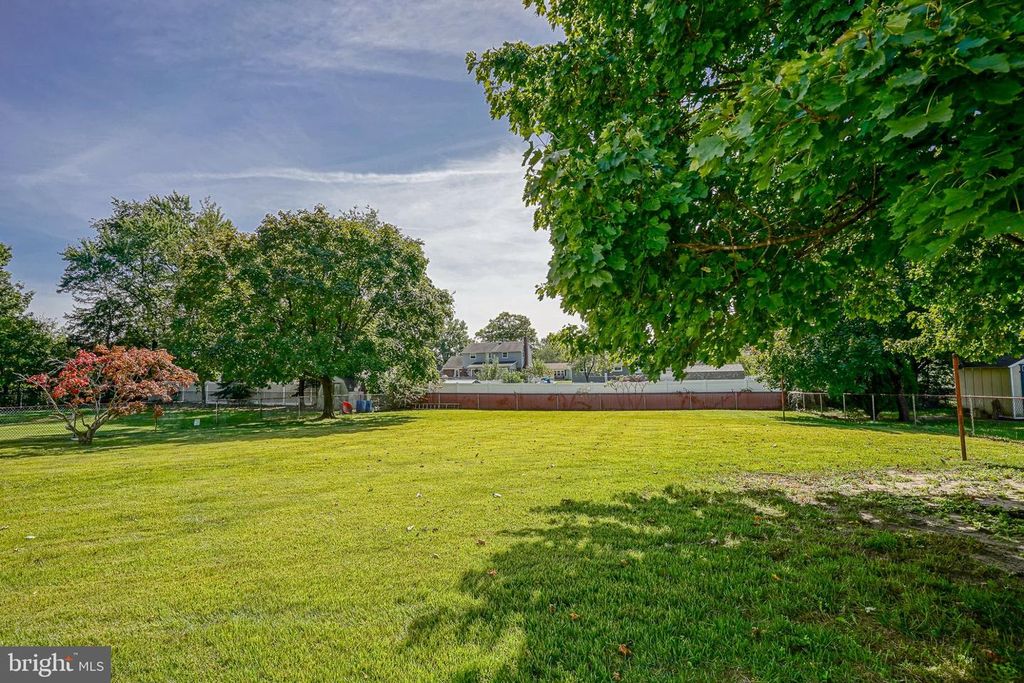 734 ALLEN AVE, GIBBSTOWN, NJ 08027 — photo 4