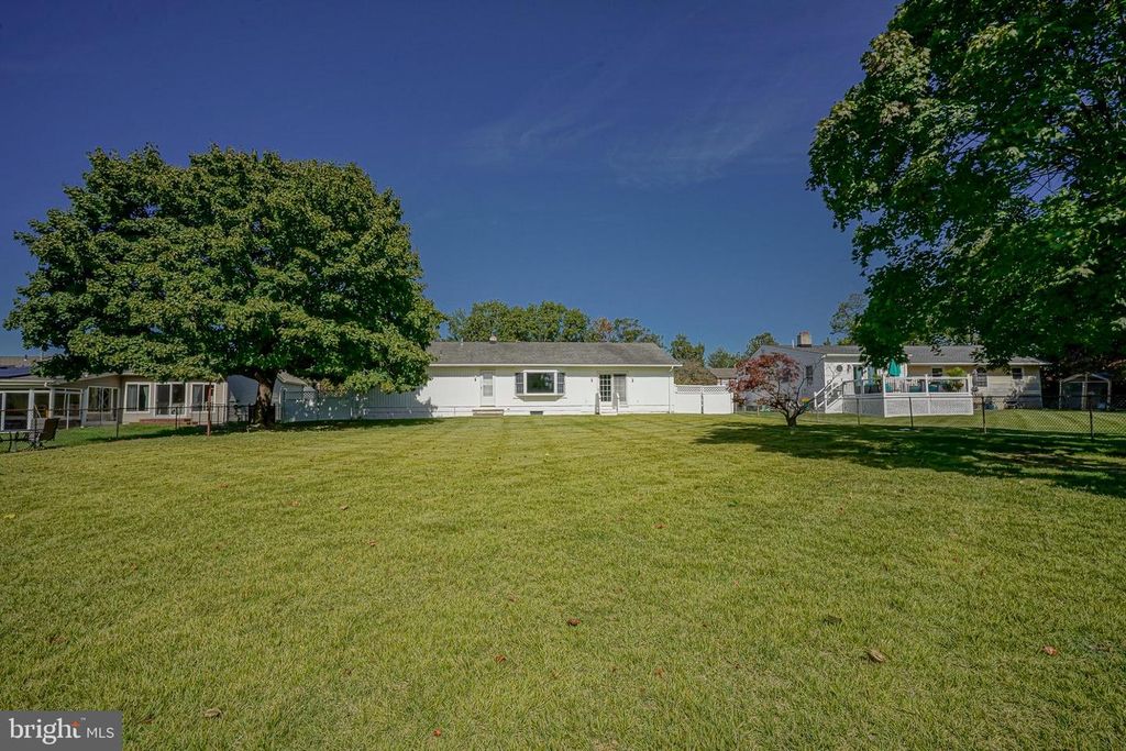 734 ALLEN AVE, GIBBSTOWN, NJ 08027 — photo 5