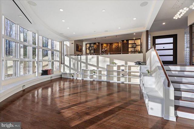 230 BROOKS BND, Princeton, NJ 08540