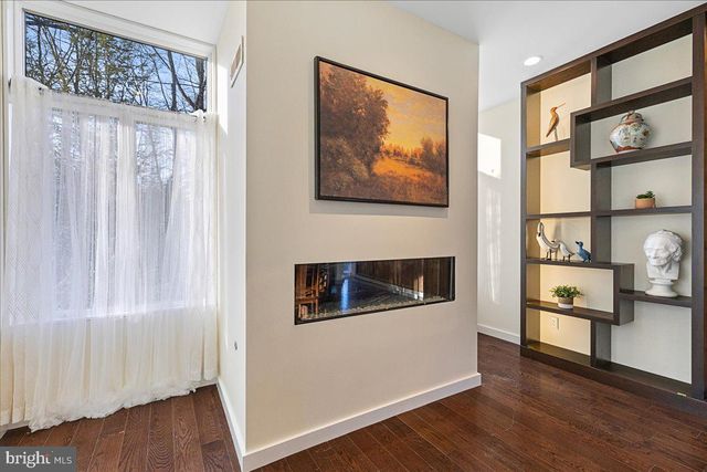 230 BROOKS BND, Princeton, NJ 08540
