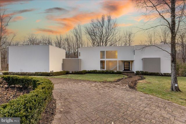 230 BROOKS BND, Princeton, NJ 08540