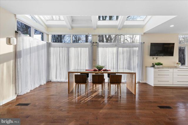230 BROOKS BND, Princeton, NJ 08540