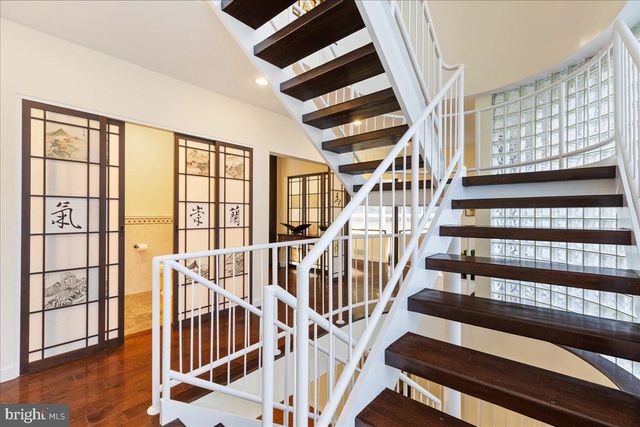 230 BROOKS BND, Princeton, NJ 08540