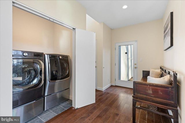 230 BROOKS BND, Princeton, NJ 08540