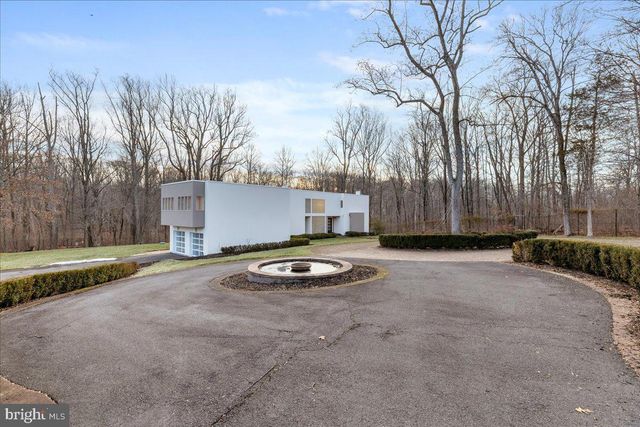 230 BROOKS BND, Princeton, NJ 08540