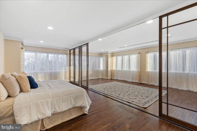 230 BROOKS BND, Princeton, NJ 08540