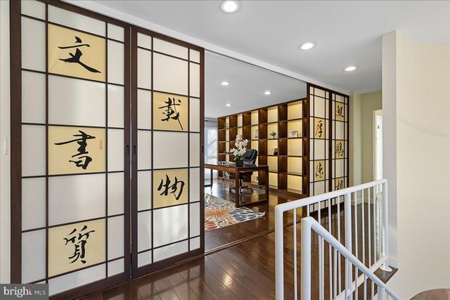 230 BROOKS BND, Princeton, NJ 08540