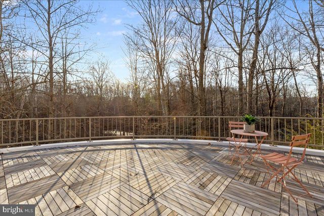 230 BROOKS BND, Princeton, NJ 08540