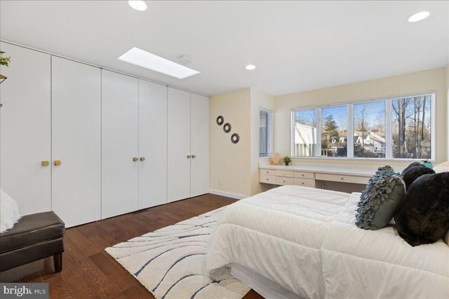 230 BROOKS BND, Princeton, NJ 08540