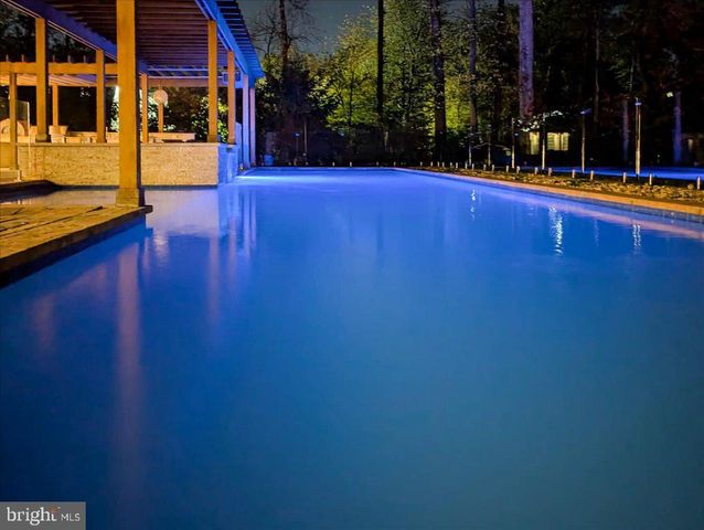 230 BROOKS BND, Princeton, NJ 08540