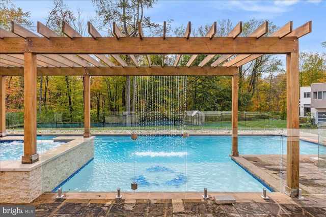230 BROOKS BND, Princeton, NJ 08540