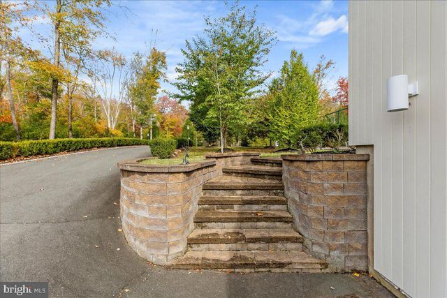 230 BROOKS BND, Princeton, NJ 08540