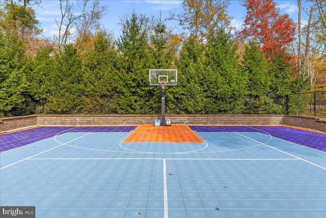 230 BROOKS BND, Princeton, NJ 08540