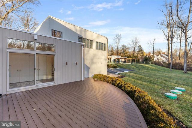 230 BROOKS BND, Princeton, NJ 08540