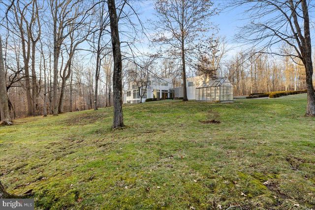 230 BROOKS BND, Princeton, NJ 08540