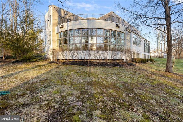 230 BROOKS BND, Princeton, NJ 08540