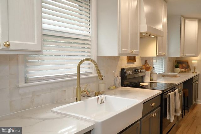 445 HAVERHILL RD, Lancaster, PA 17601