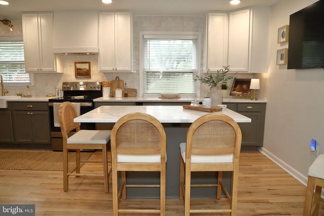 445 HAVERHILL RD, Lancaster, PA 17601