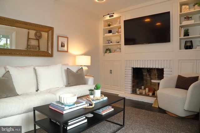 445 HAVERHILL RD, Lancaster, PA 17601