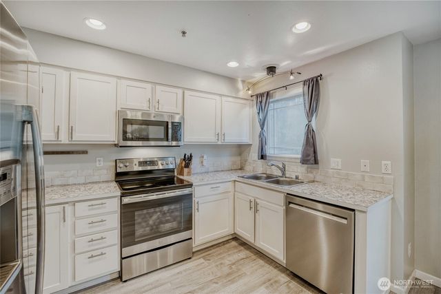 17625 79th Avenue Ct E, Puyallup, WA 98375