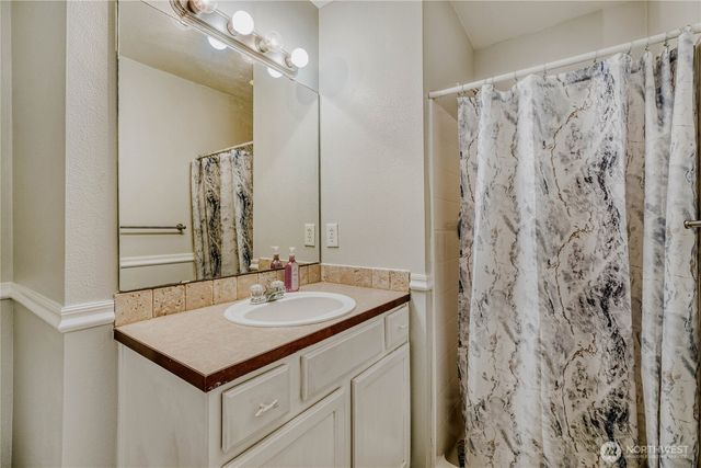 17625 79th Avenue Ct E, Puyallup, WA 98375