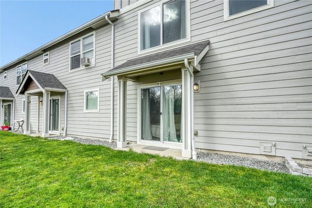 17625 79th Avenue Ct E, Puyallup, WA 98375