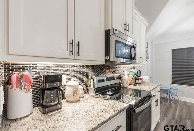 535 S Bolton, Jacksonville, TX 75766