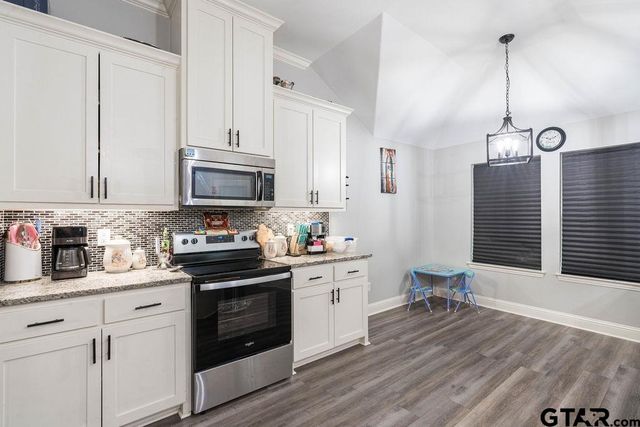 535 S Bolton, Jacksonville, TX 75766