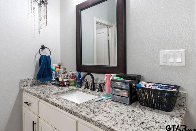 535 S Bolton, Jacksonville, TX 75766