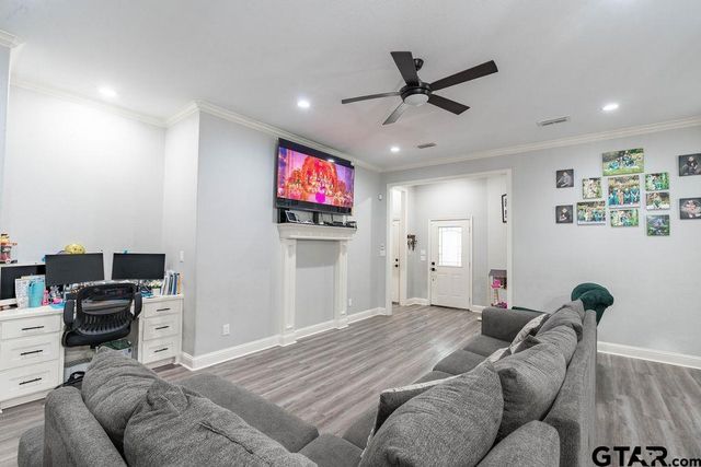 535 S Bolton, Jacksonville, TX 75766