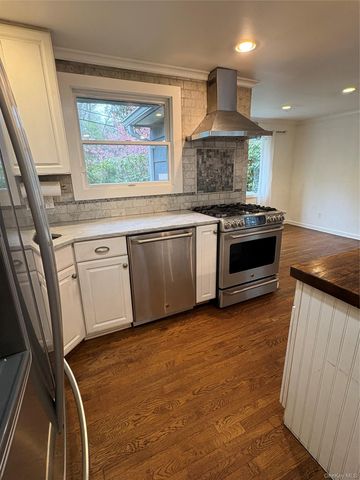 19 Nursery Road, Melville, NY 11747