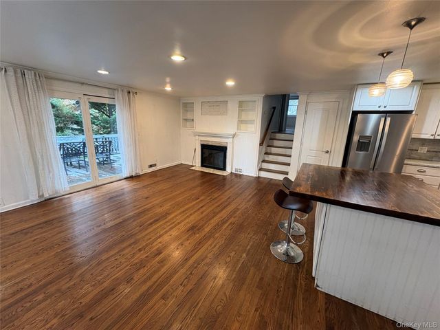 19 Nursery Road, Melville, NY 11747