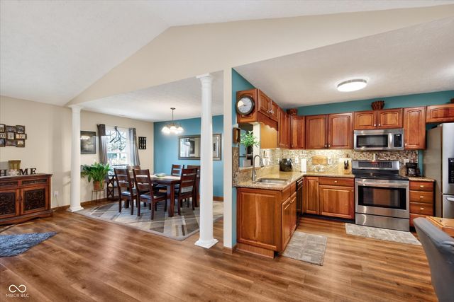 13270 Summerwood Lane, Fishers, IN 46038