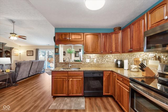 13270 Summerwood Lane, Fishers, IN 46038