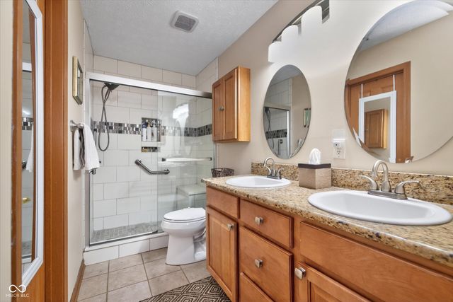 13270 Summerwood Lane, Fishers, IN 46038