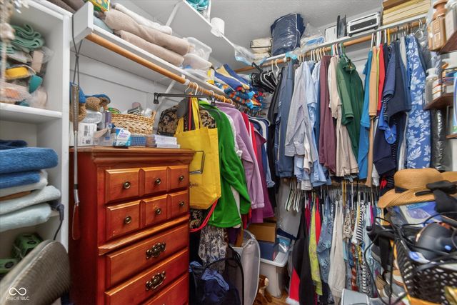 13270 Summerwood Lane, Fishers, IN 46038