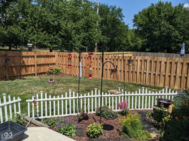 13270 Summerwood Lane, Fishers, IN 46038