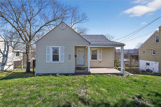 314 Fort Couch Rd, Upper St Clair, PA 15241