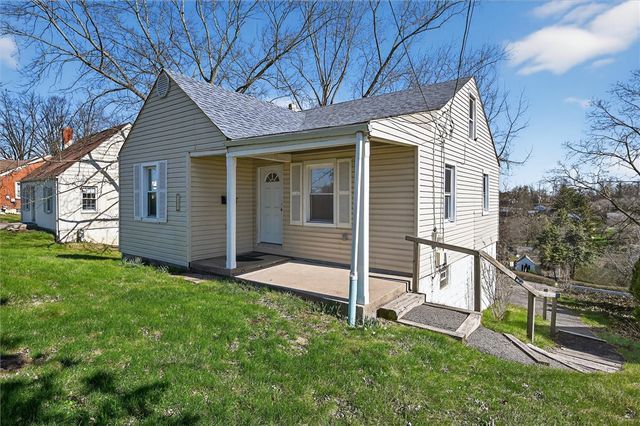 314 Fort Couch Rd, Upper St Clair, PA 15241