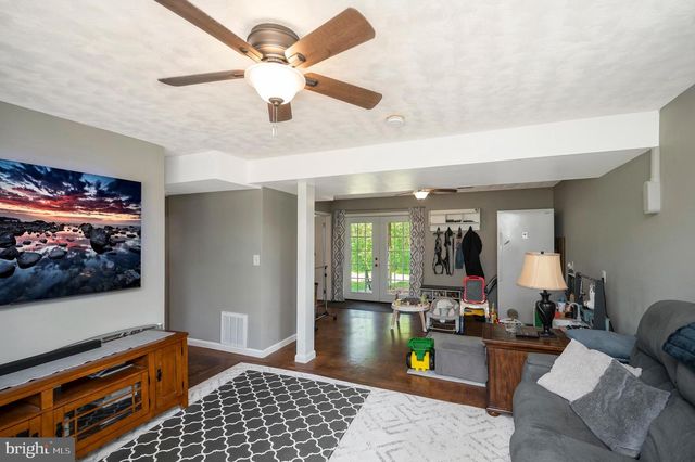 16085 RIDGE RD, King George, VA 22485
