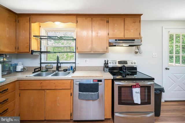 16085 RIDGE RD, King George, VA 22485