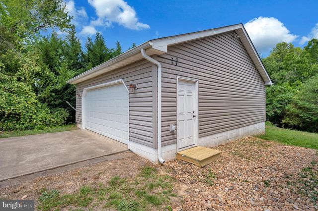 16085 RIDGE RD, King George, VA 22485