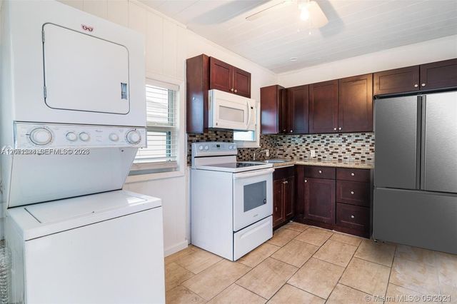 440 NW 93rd Street 440, Miami, FL 33150