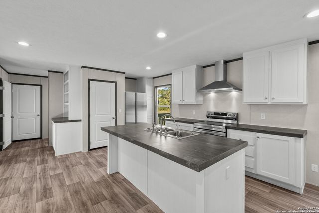 2711 FM 1332, Jourdanton, TX 78026