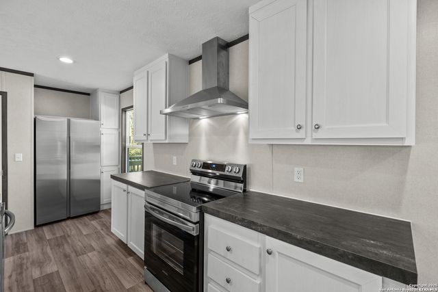 2711 FM 1332, Jourdanton, TX 78026